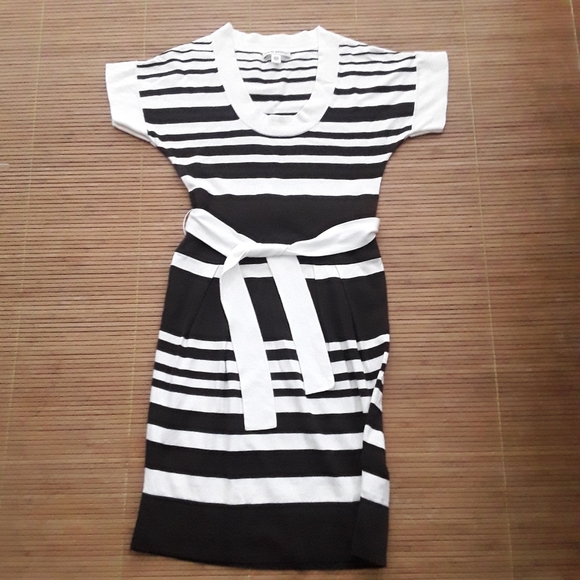 Banana Republic Scoop Neck Striped Sheath Dress - Picture 3 of 13